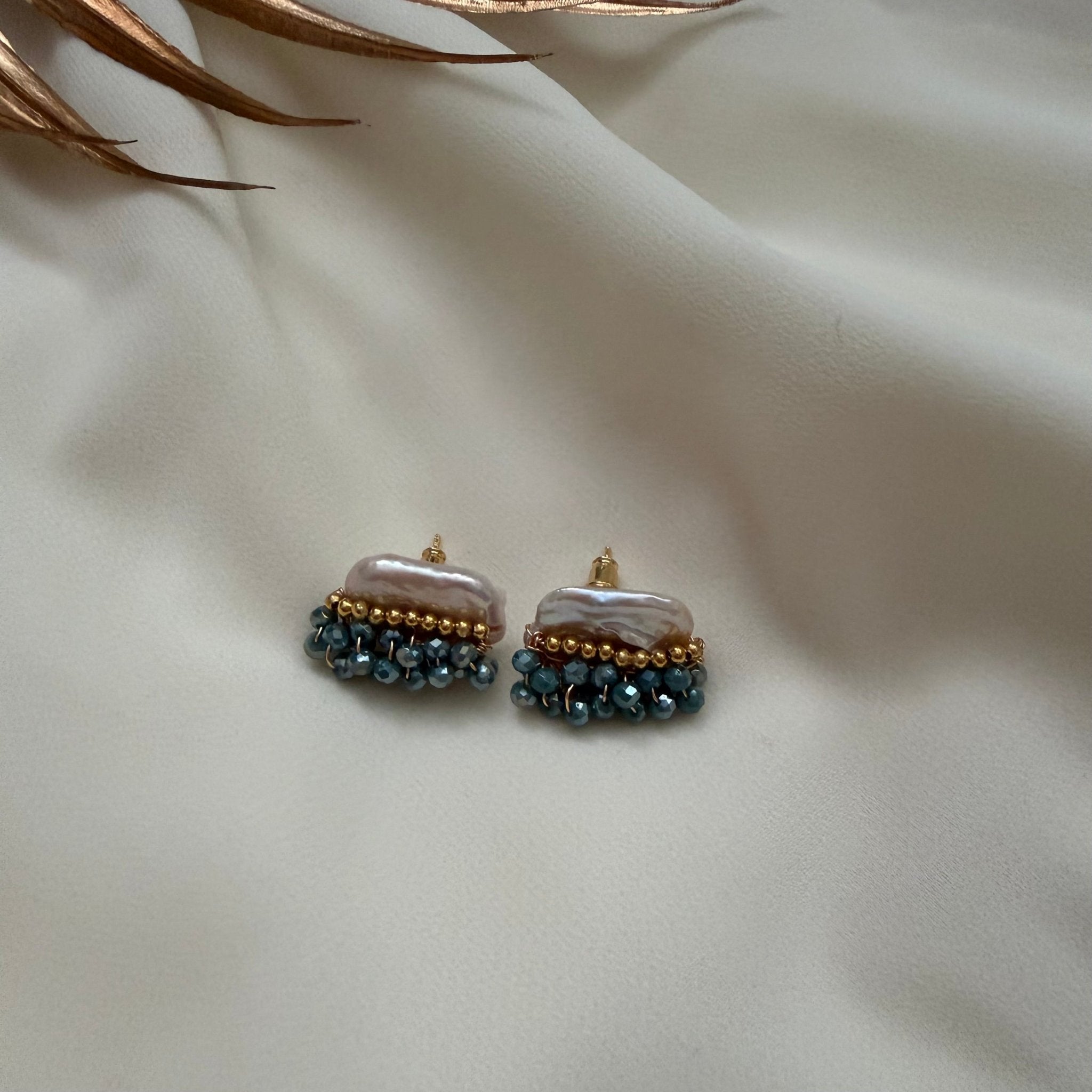 Freshwater pearl earrings - Reen & co.Freshwater pearl earrings