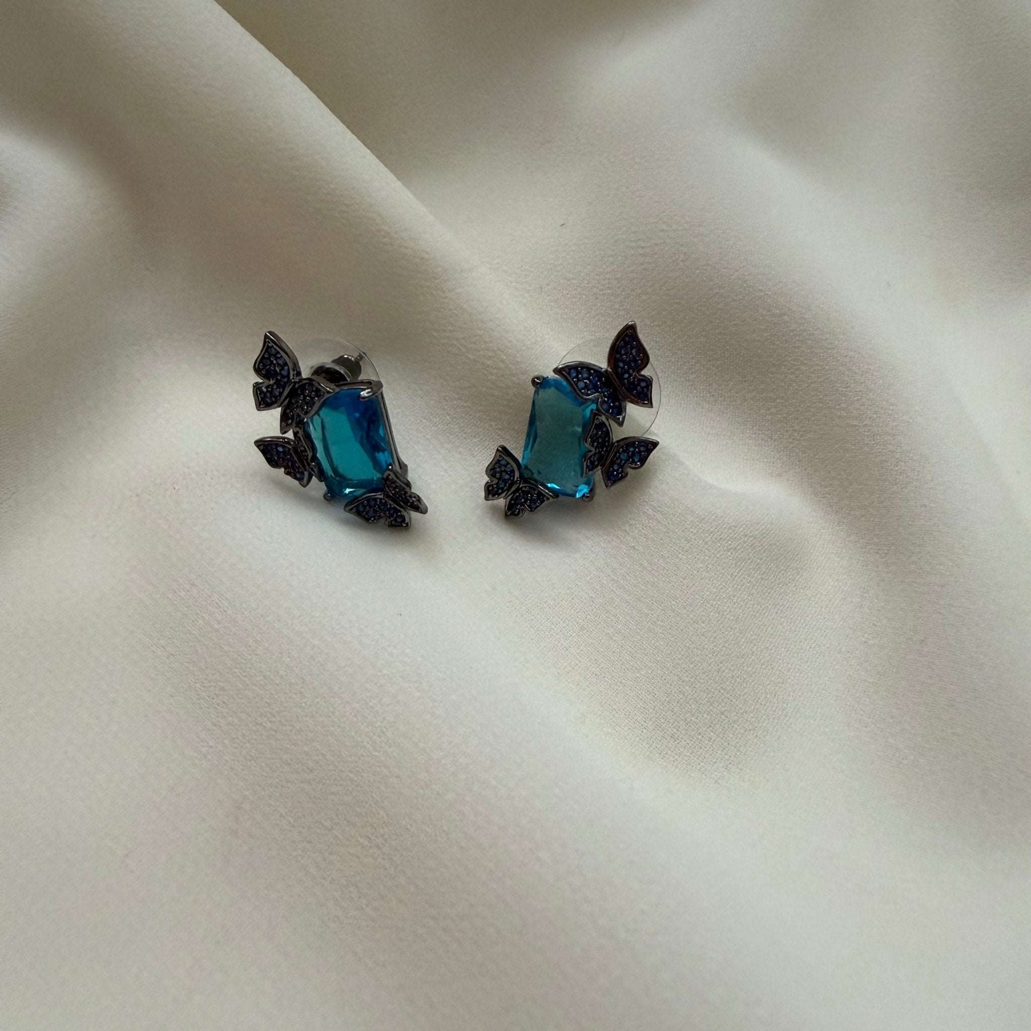 Butterfly studs - Reen & co.Butterfly studs