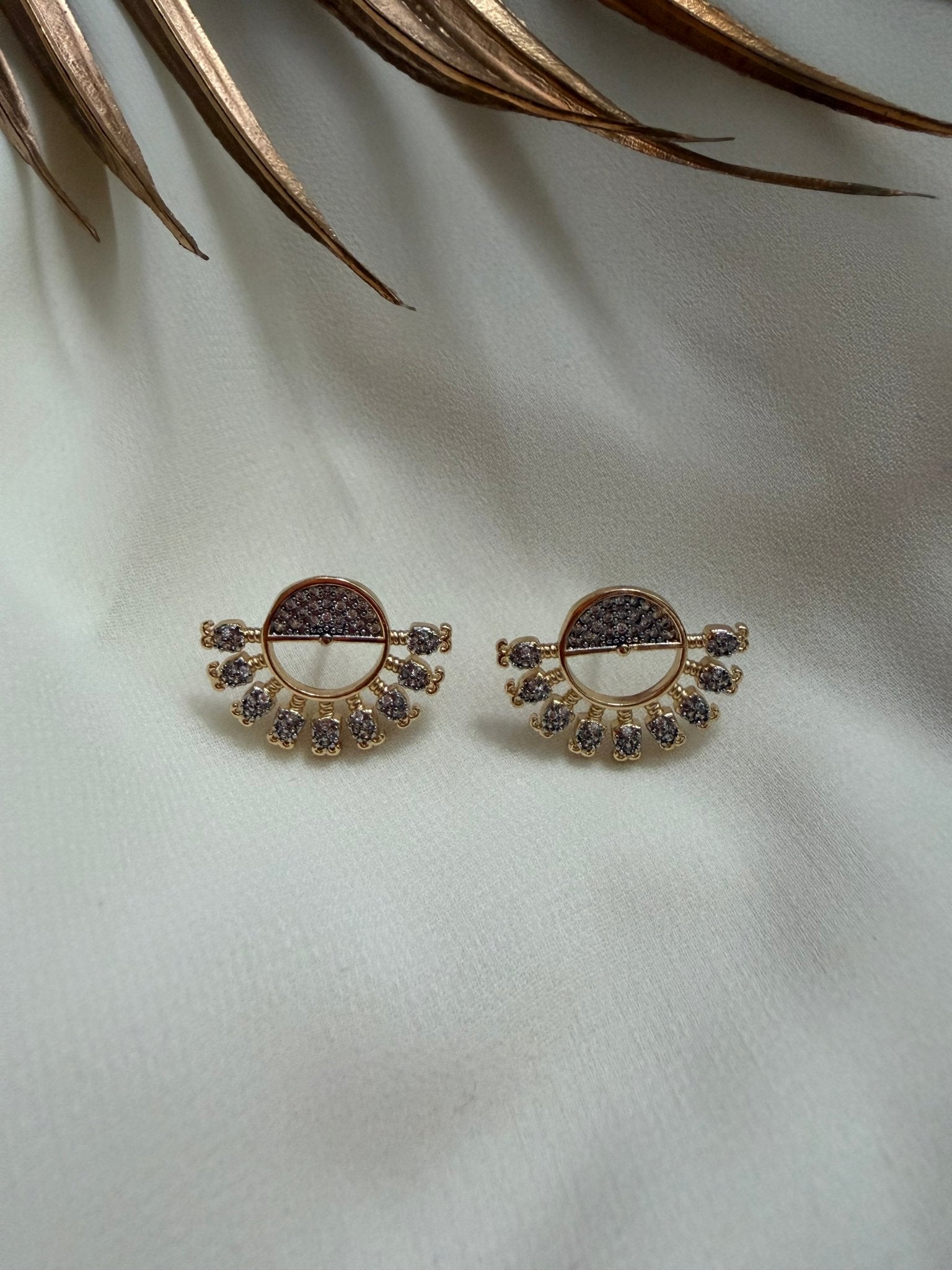 Crystal flower studs - Reen & co.Crystal flower studs
