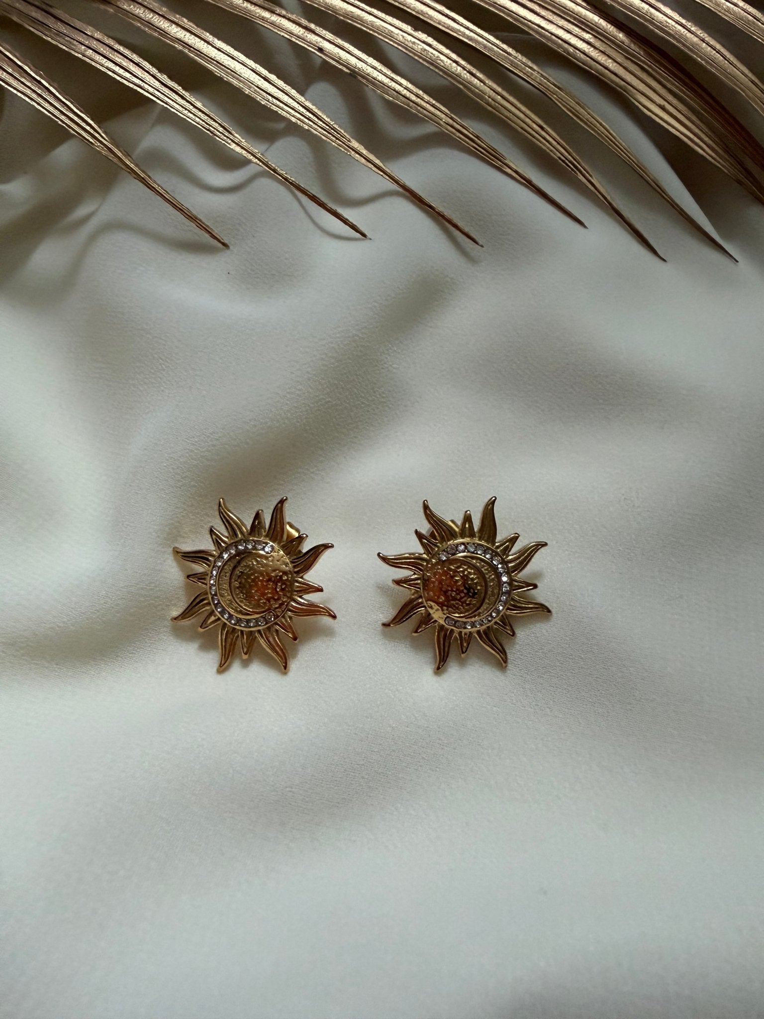 Sun moon studs - Reen & co.Sun moon studs