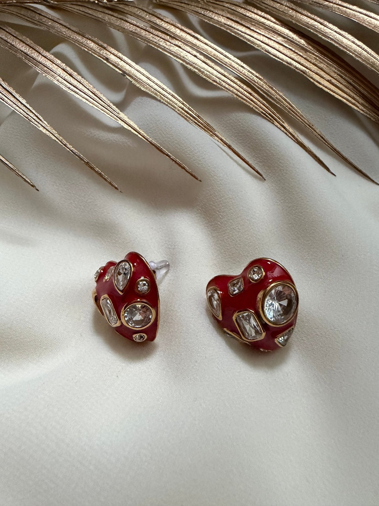 Enamel heart zircon studs - Reen & co.Enamel heart zircon studs