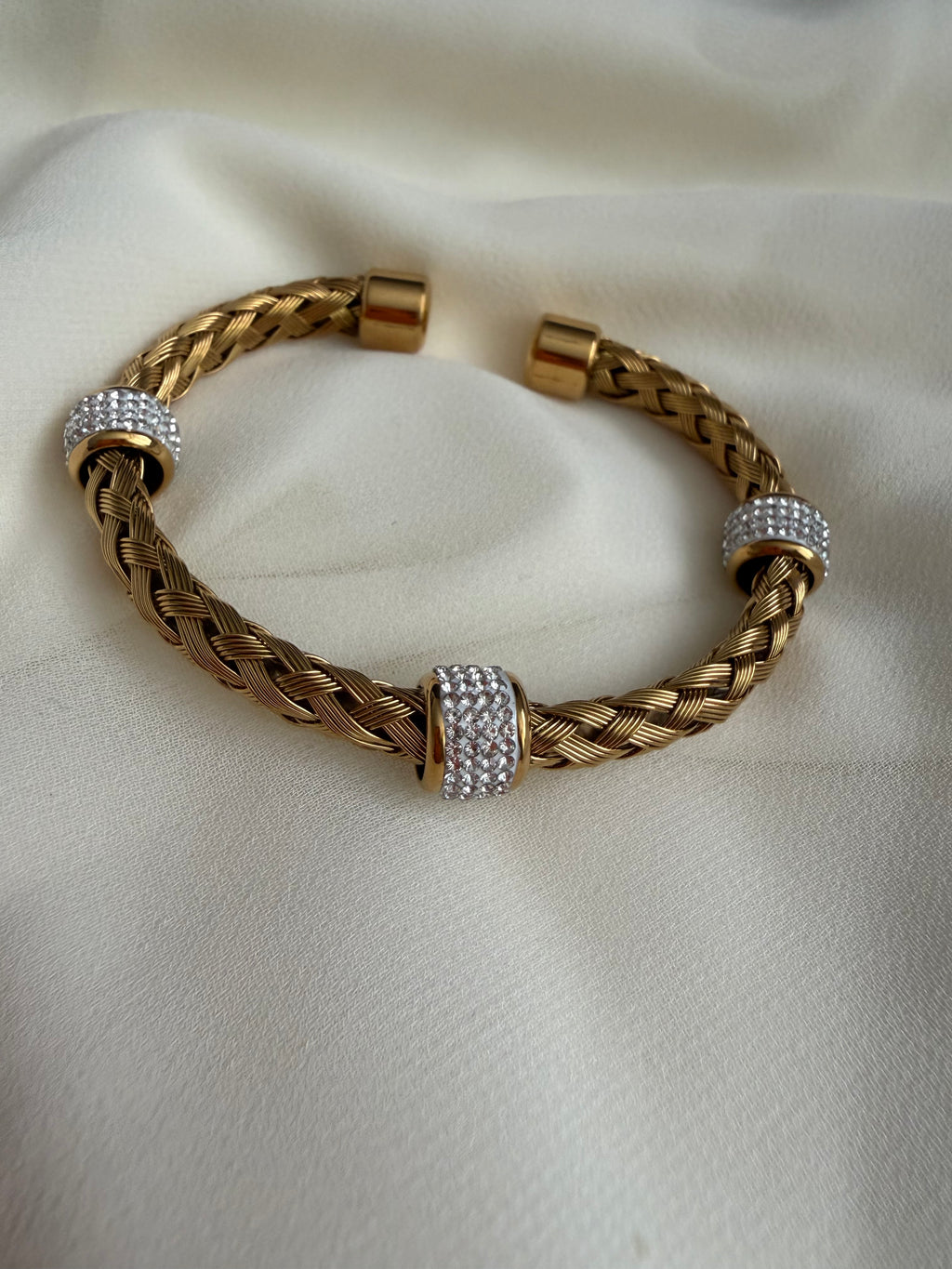 Open bangle
