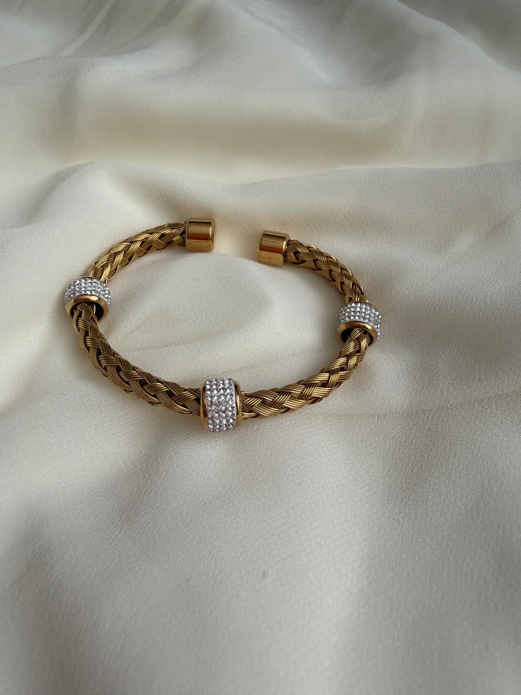 Open bangle