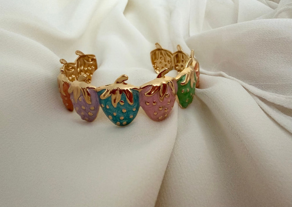 Pastel strawberry cuff - Reen & co.Pastel strawberry cuff